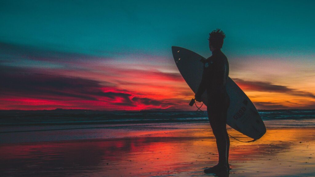 Quem são os executivos surfistas e seu impacto no mercado imobiliário